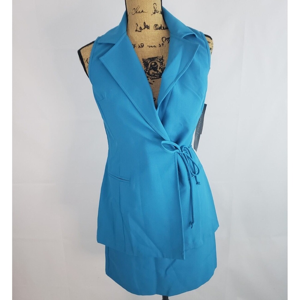 Brioche women's 2 pieces Cobolt Blue Top mini Skirt casual wear size 3/4 AA410